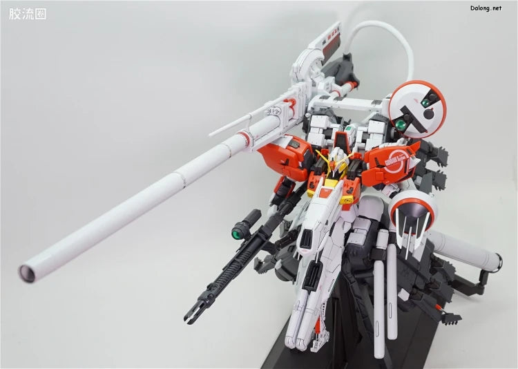 Bandai MG 1/100 PLAN303E Deep Striker