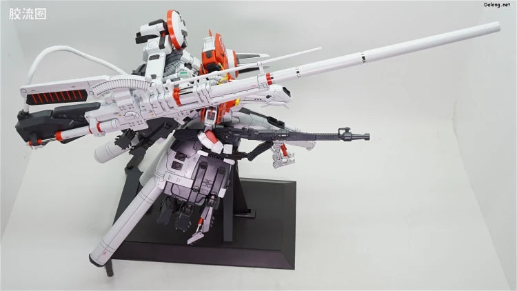 Bandai MG 1/100 PLAN303E Deep Striker