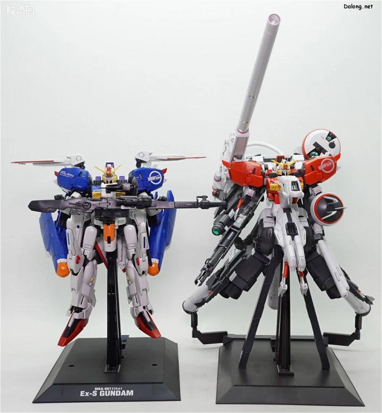 Bandai MG 1/100 PLAN303E Deep Striker