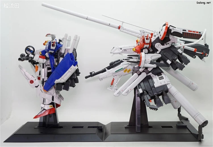 Bandai MG 1/100 PLAN303E Deep Striker