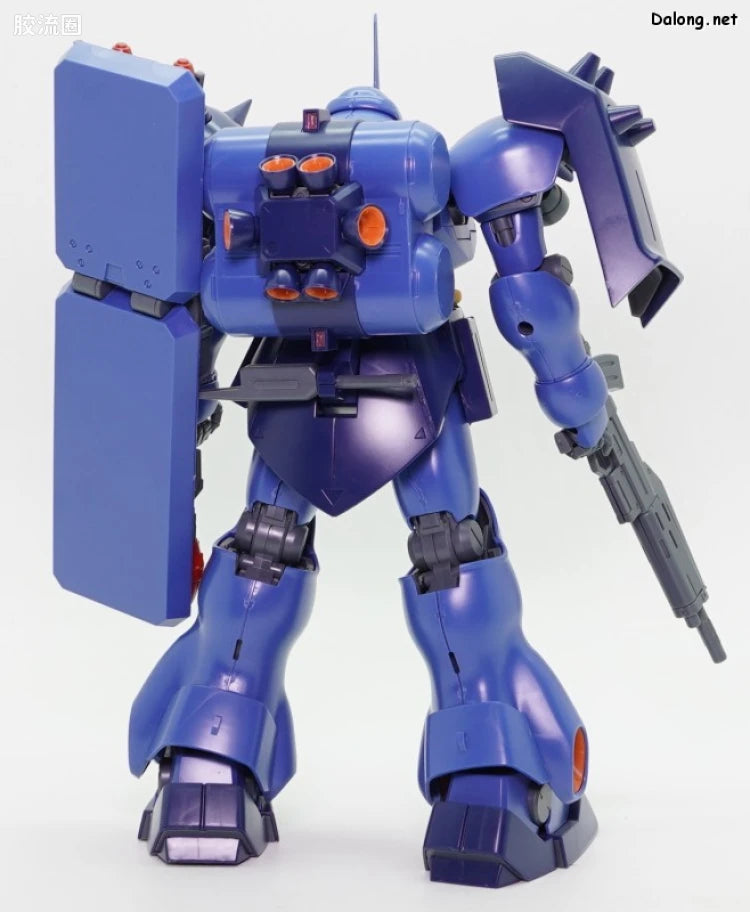 P-Bandai MG 1/100 AMS-119 Geara Doga (Rezin Schnyder Custom)