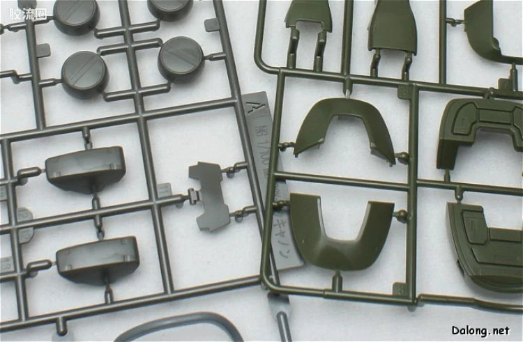 P-Bandai MG 1/100 MS-06K Zaku Cannon (Unicorn Ver.)