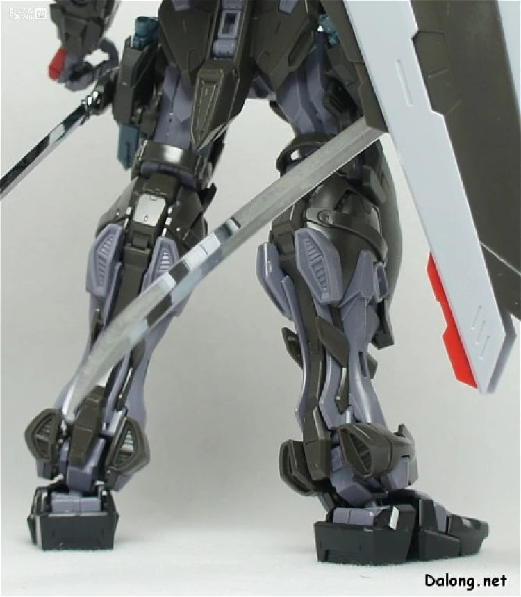 P-Bandai MG 1/100 Gundam Astray Noir