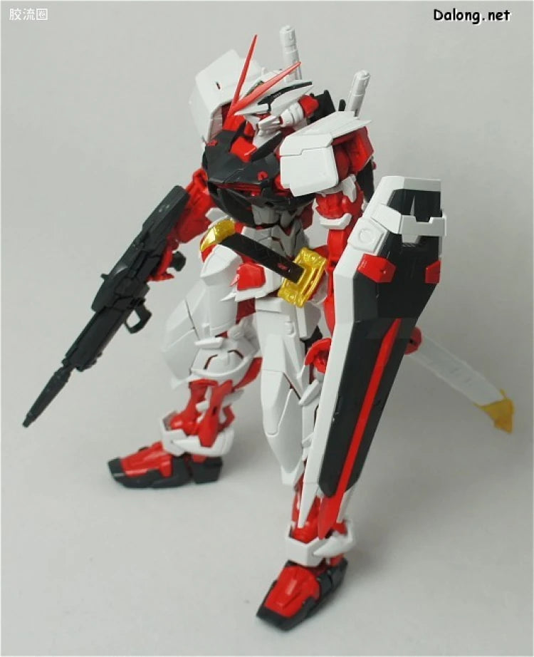 P-Bandai MG 1/100 Gundam Astray Red Frame