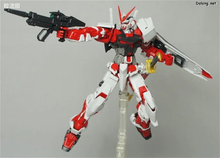 P-Bandai MG 1/100 Gundam Astray Red Frame