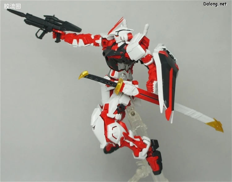 P-Bandai MG 1/100 Gundam Astray Red Frame