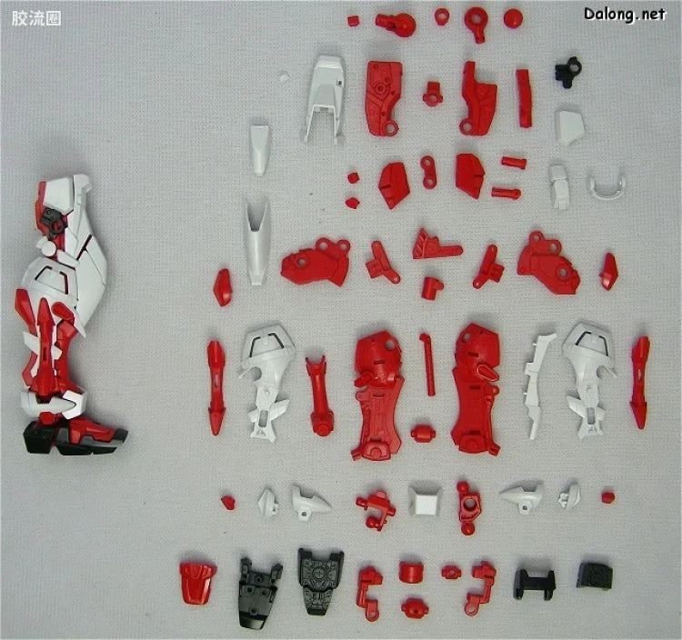 P-Bandai MG 1/100 Gundam Astray Red Frame