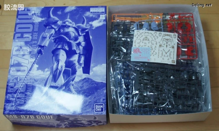 P-Bandai MG 1/100 M'Quve's Gouf