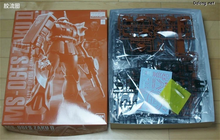 P-Bandai MG 1/100 MS-06FS Zaku II (Garma Zabi Use)