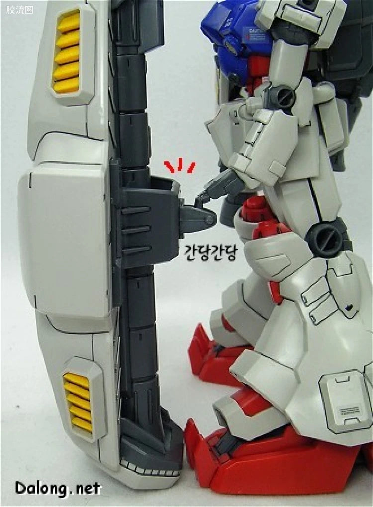 Bandai MG 1/100 RX-78GP02A Gundam GP02A