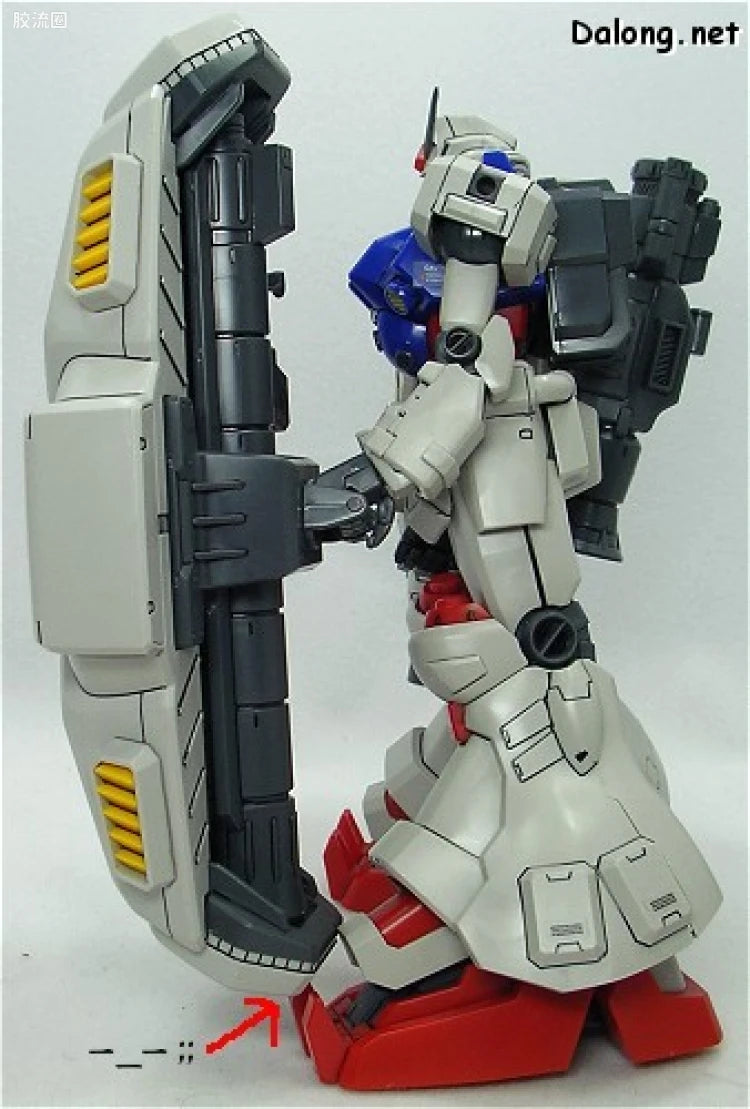 Bandai MG 1/100 RX-78GP02A Gundam GP02A