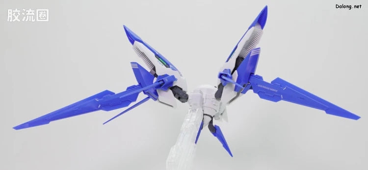 P-Bandai MG 1/100 Gundam Amazing Exia