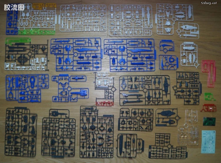 P-Bandai MG 1/100 Gundam Amazing Exia