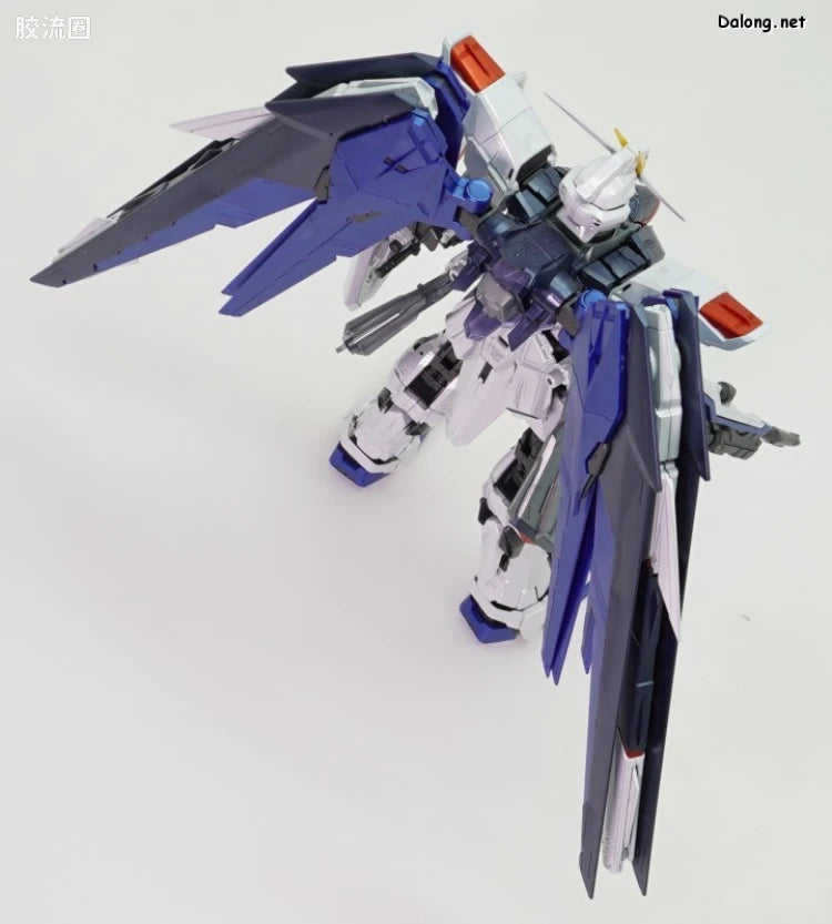 P-Bandai MG 1/100 Freedom Gundam Ver.2.0 Full Burst Mode (Special Coating Ver.)