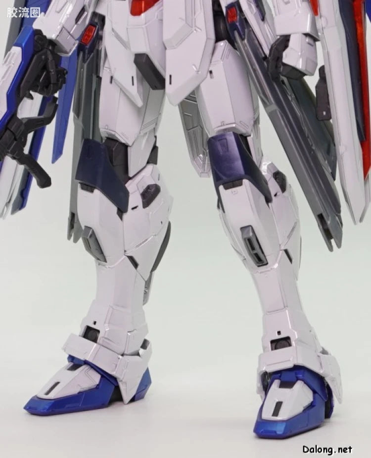 P-Bandai MG 1/100 Freedom Gundam Ver.2.0 Full Burst Mode (Special Coating Ver.)