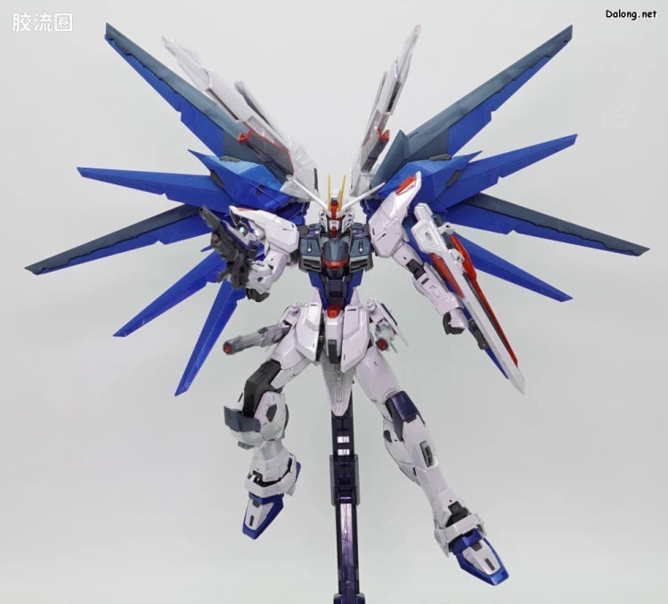 P-Bandai MG 1/100 Freedom Gundam Ver.2.0 Full Burst Mode (Special Coating Ver.)