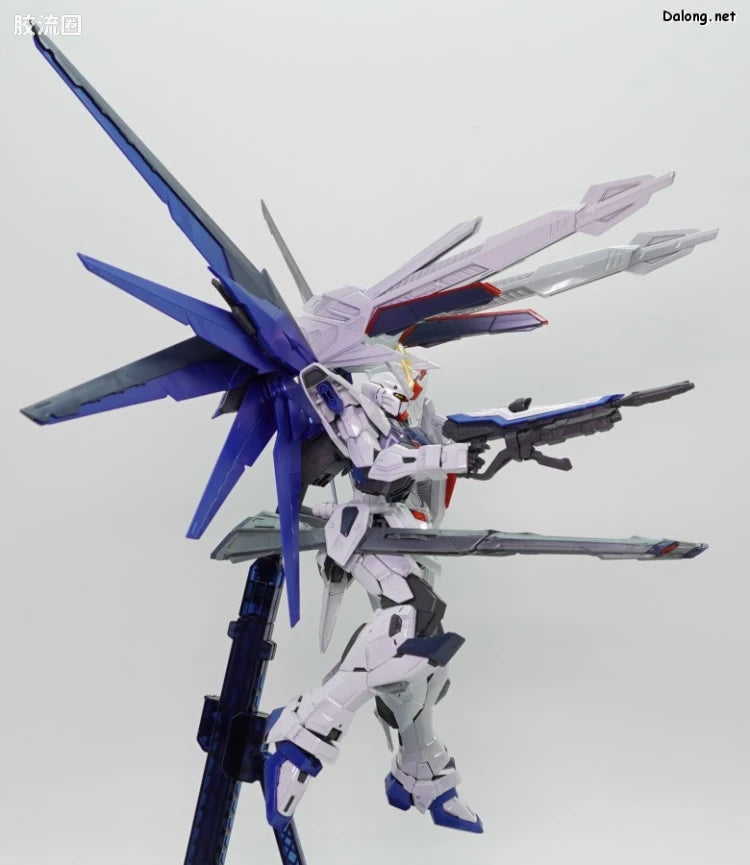 P-Bandai MG 1/100 Freedom Gundam Ver.2.0 Full Burst Mode (Special Coating Ver.)