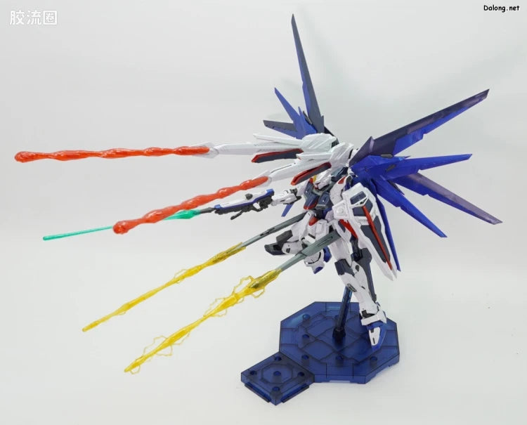 P-Bandai MG 1/100 Freedom Gundam Ver.2.0 Full Burst Mode (Special Coating Ver.)