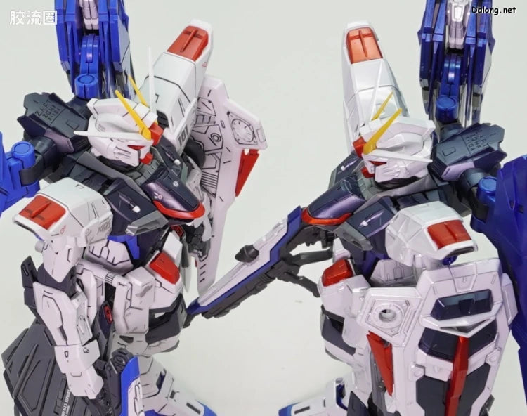 P-Bandai MG 1/100 Freedom Gundam Ver.2.0 Full Burst Mode (Special Coating Ver.)