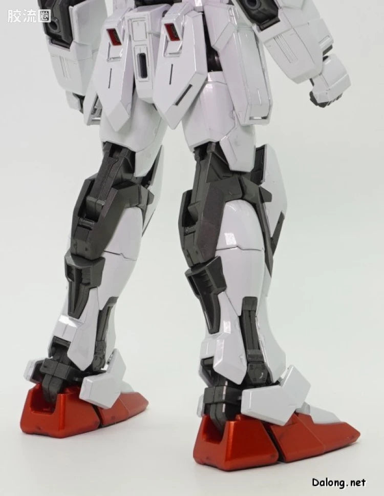 P-Bandai MG 1/100 GAT-X105+AQM/E-YM1 Perfect Strike Gundam (Special Coating Ver.)