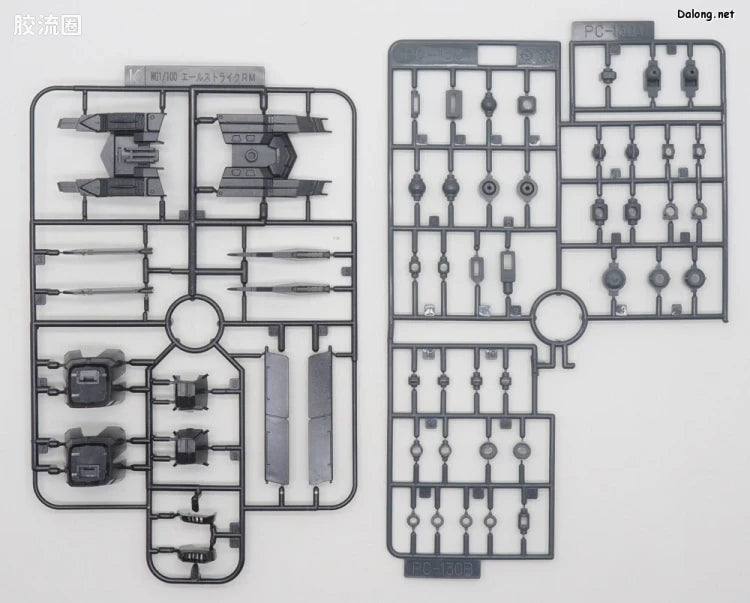 P-Bandai MG 1/100 GAT-X105+AQM/E-YM1 Perfect Strike Gundam (Special Coating Ver.)