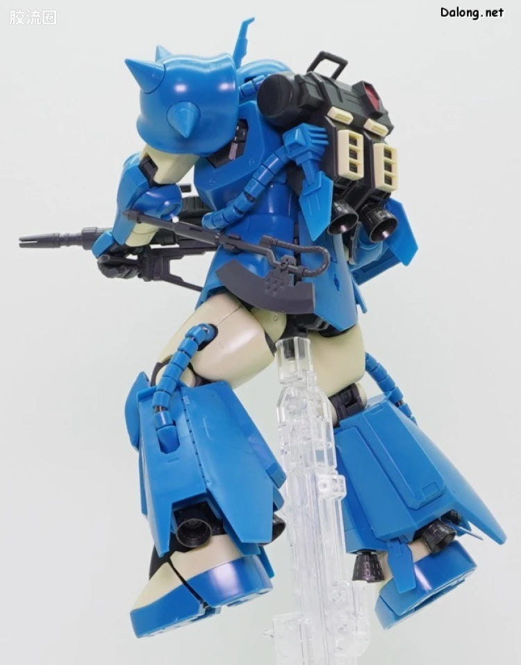 P-Bandai MG 1/100 MS-06R-2 Robert Gilliam's Zaku II