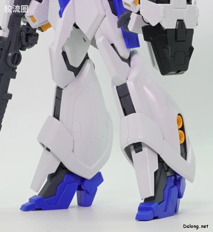 P-Bandai RE/100 1/100 Gundam Lindwurm