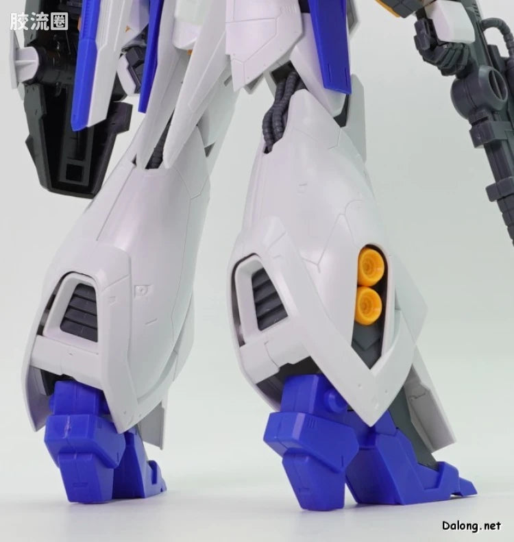P-Bandai RE/100 1/100 Gundam Lindwurm