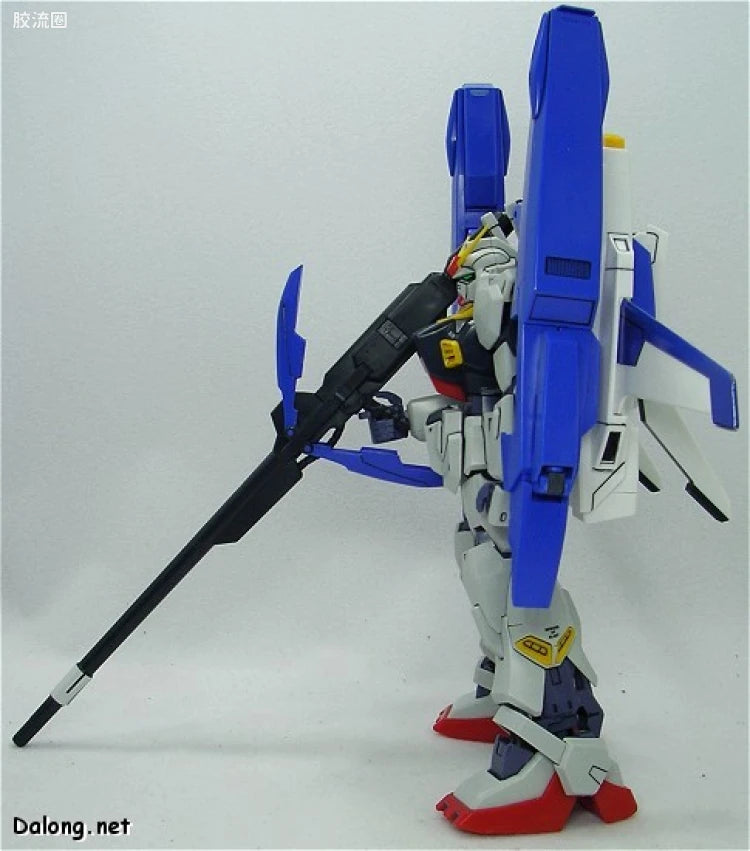 Bandai MG 1/100 FXA-05D/RX-178 Super Gundam