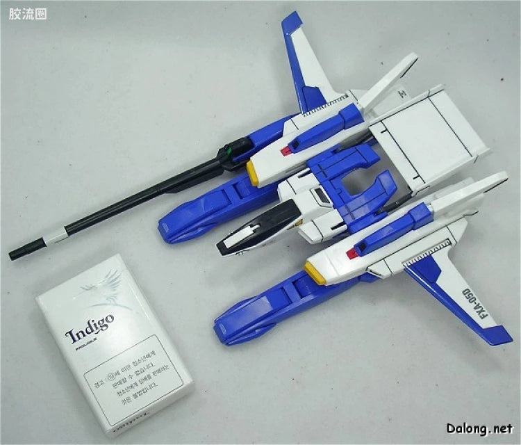 Bandai MG 1/100 FXA-05D/RX-178 Super Gundam