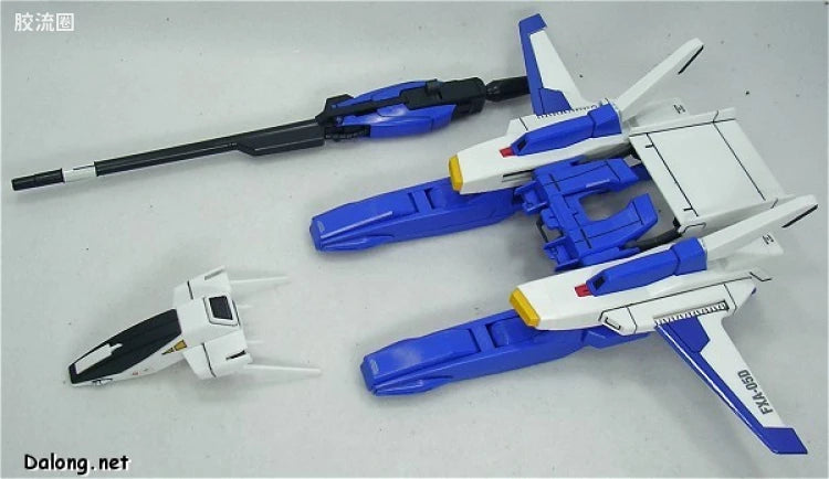 Bandai MG 1/100 FXA-05D/RX-178 Super Gundam