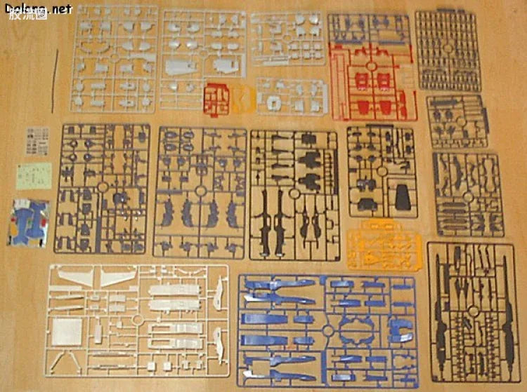 Bandai MG 1/100 FXA-05D/RX-178 Super Gundam
