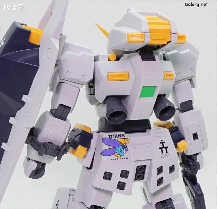 P-Bandai MG 1/100 RX-121-1 Gundam TR-1 [Hazel Custom]