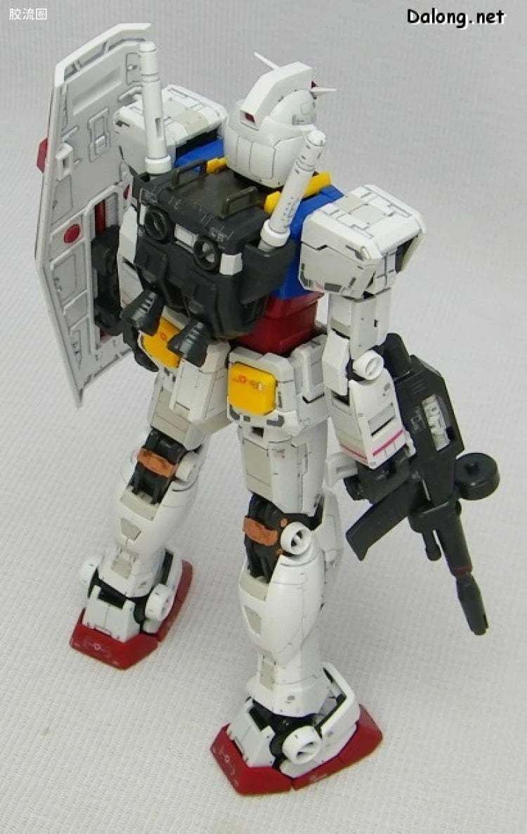 Bandai RG 1/144 RX-78-2 Gundam