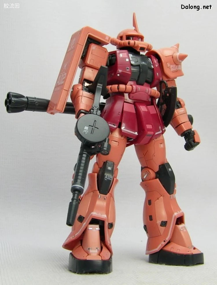 Bandai RG 1/144 MS-06S Zaku II Char's Custom