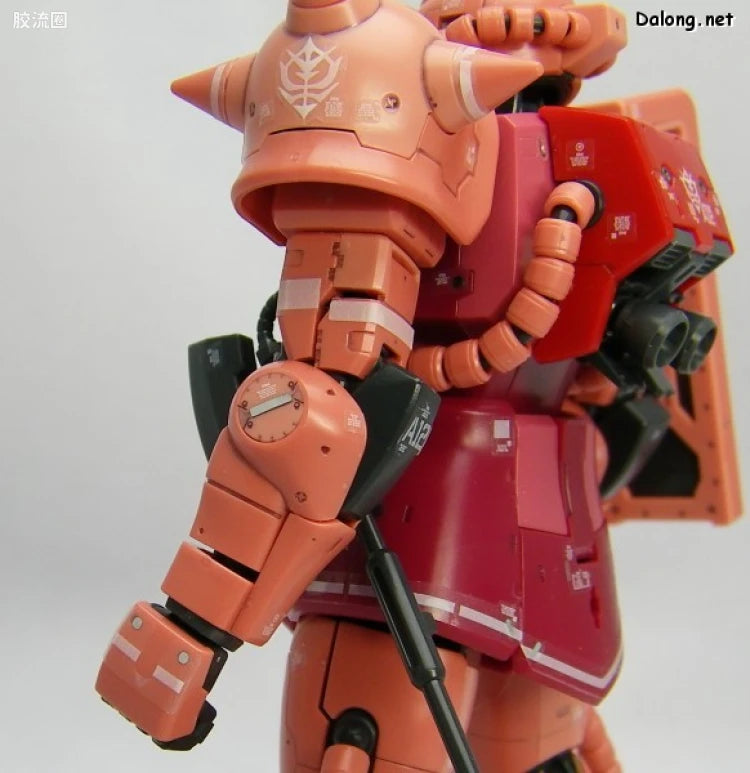 Bandai RG 1/144 MS-06S Zaku II Char's Custom