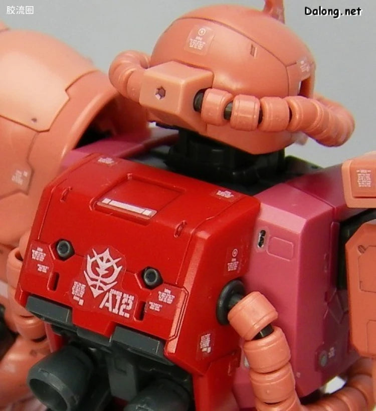 Bandai RG 1/144 MS-06S Zaku II Char's Custom