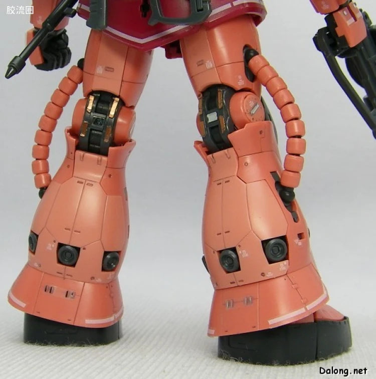 Bandai RG 1/144 MS-06S Zaku II Char's Custom