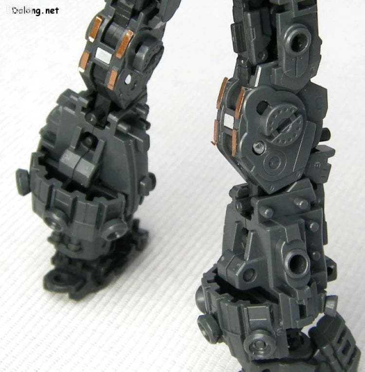 Bandai RG 1/144 MS-06S Zaku II Char's Custom
