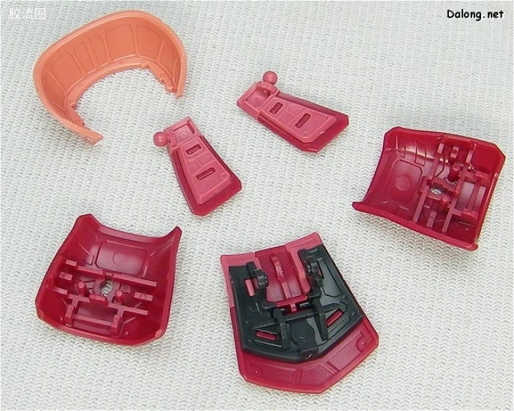 Bandai RG 1/144 MS-06S Zaku II Char's Custom