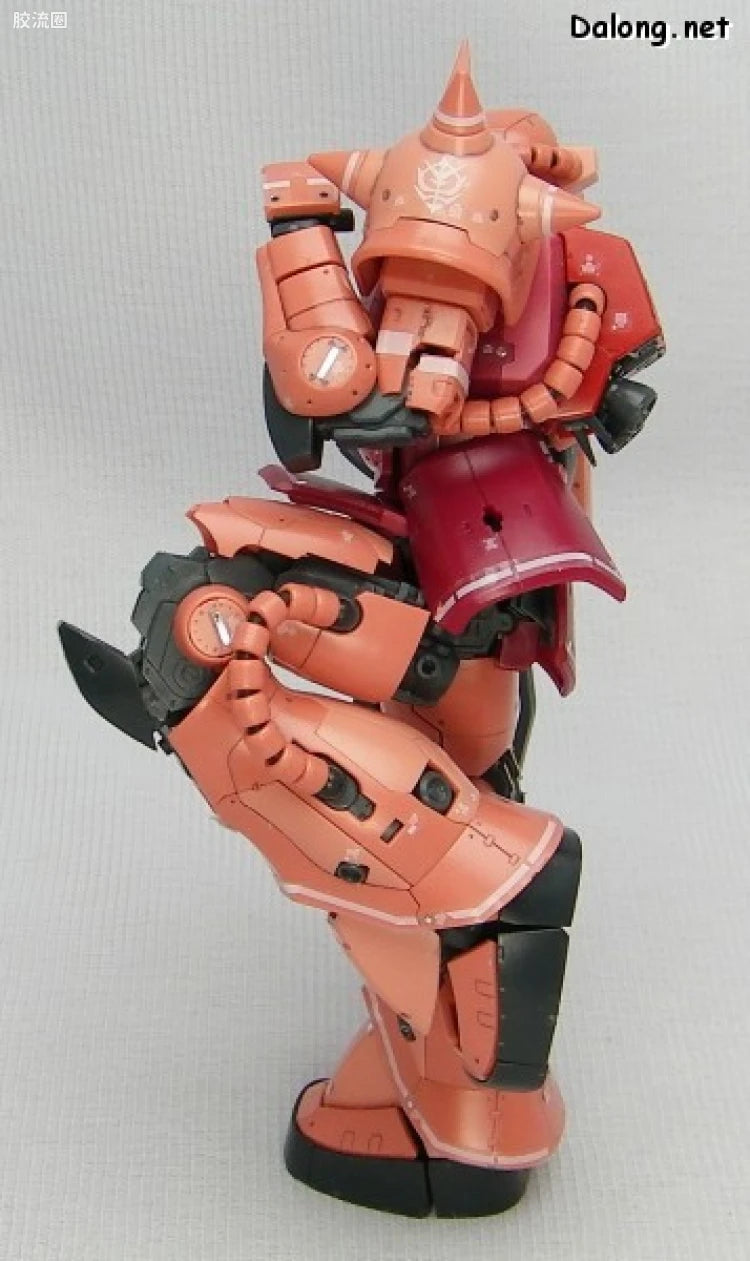 Bandai RG 1/144 MS-06S Zaku II Char's Custom