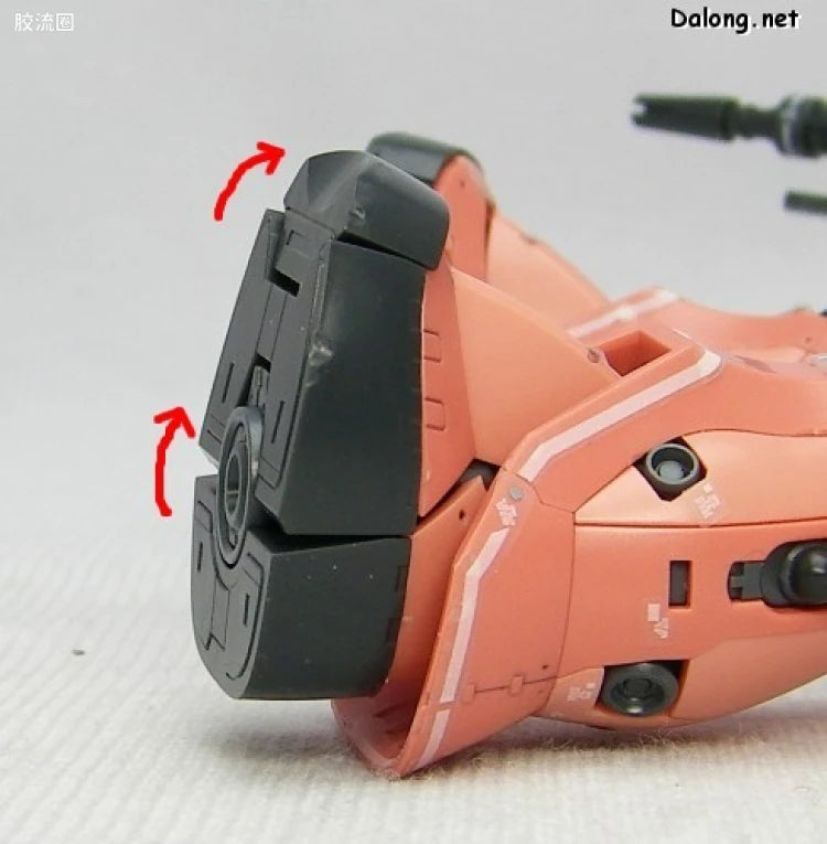 Bandai RG 1/144 MS-06S Zaku II Char's Custom