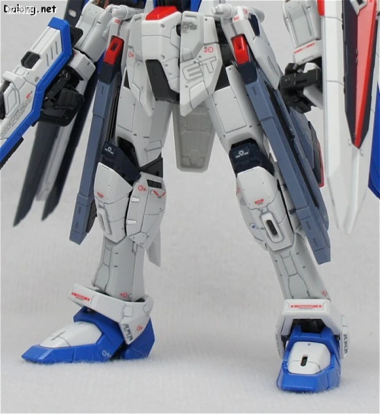 Bandai RG 1/144 ZGMF-X10A Freedom Gundam