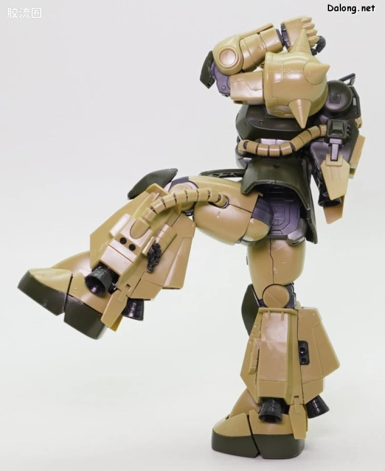 P-Bandai MG 1/100 MS-06R-1 Zaku II (Breniff Oguz Custom)