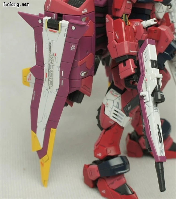 Bandai RG 1/144 ZGMF-X09A Justice Gundam