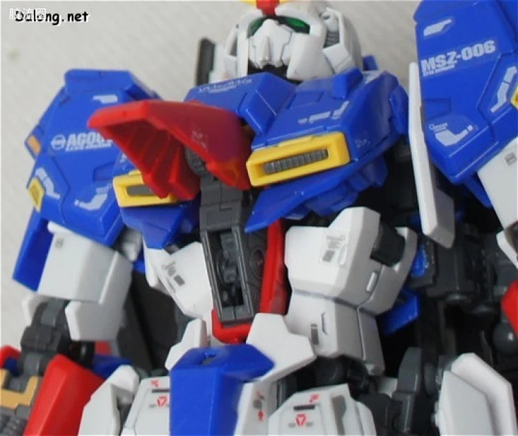 Bandai RG 1/144 MSZ-006 Zeta Gundam