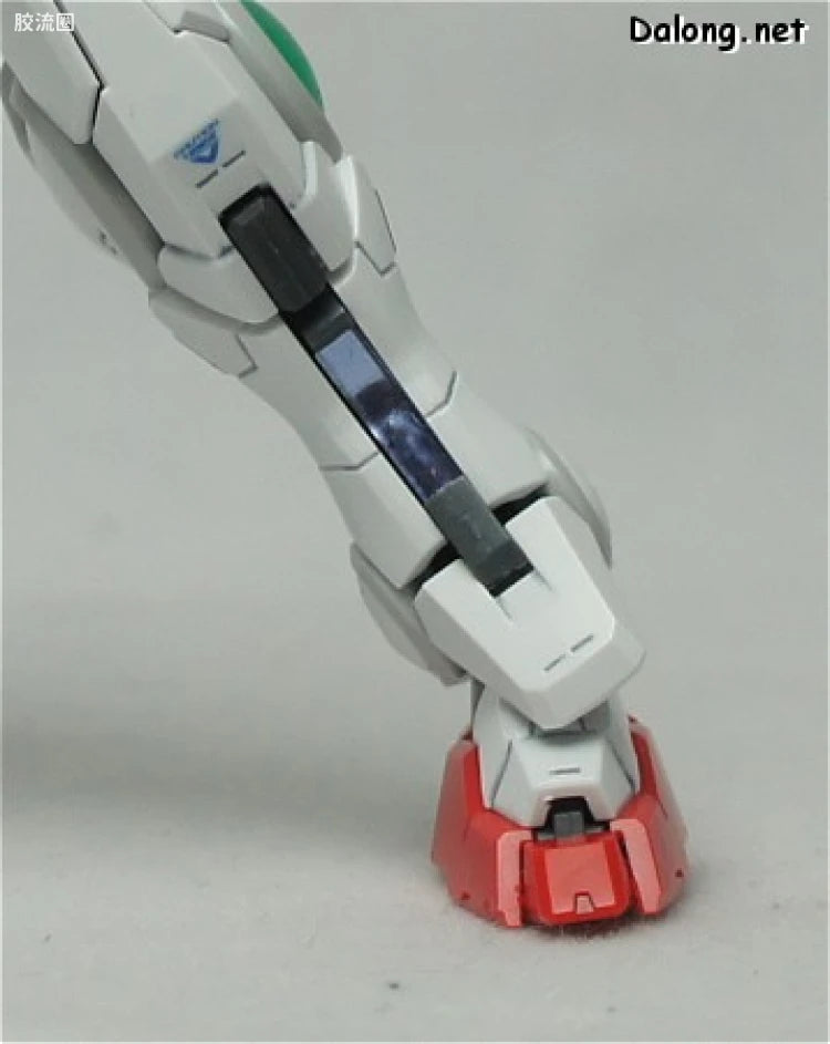 Bandai RG 1/144 GN-001 Gundam Exia