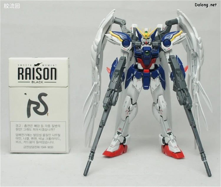 Bandai RG 1/144 XXXG-00W0 Wing Gundam Zero EW