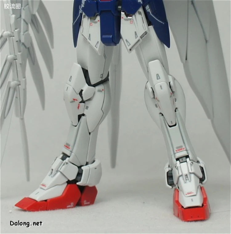 Bandai RG 1/144 XXXG-00W0 Wing Gundam Zero EW