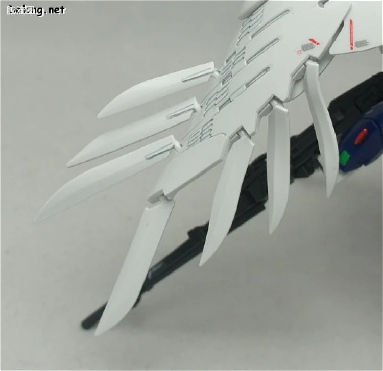 Bandai RG 1/144 XXXG-00W0 Wing Gundam Zero EW